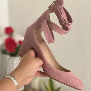 Valentino Block heel 2.5” size 38